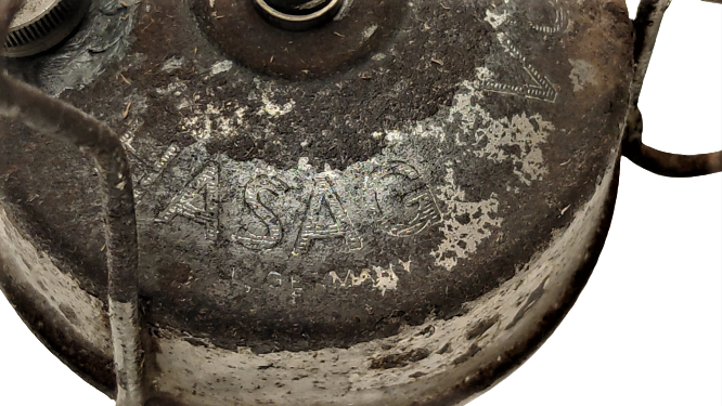 1950 HASAG VULKAN NO 8 PETROL GERMANY METAL ÜC AYAKLI İSPİRTO OCAK DEPO KAPAKLAR PİRİNC EKSİKSİZ 
