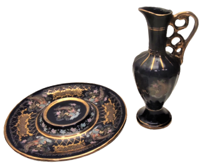 1980 VİNTAGE PORSELEN LEGEN İBRİK ALTIN EL CEKME DETAYLAR ÜZERİ RENKLİ KUŞLARLA BEZELİ MASA ÜZERİ İÇİN GÖRSELLİGİ MUKEMMEL DÜZENLENMİŞ