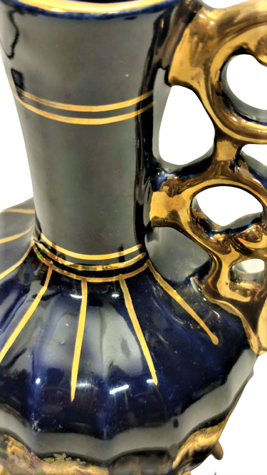 1980 VİNTAGE PORSELEN LEGEN İBRİK ALTIN EL CEKME DETAYLAR ÜZERİ RENKLİ KUŞLARLA BEZELİ MASA ÜZERİ İÇİN GÖRSELLİGİ MUKEMMEL DÜZENLENMİŞ