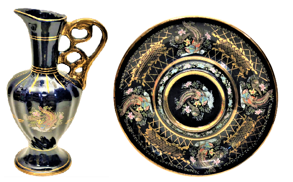 1980 VİNTAGE PORSELEN LEGEN İBRİK ALTIN EL CEKME DETAYLAR ÜZERİ RENKLİ KUŞLARLA BEZELİ MASA ÜZERİ İÇİN GÖRSELLİGİ MUKEMMEL DÜZENLENMİŞ