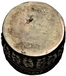 KAPAKLI İLAC SAKLAMA TAŞIMA KUTUSU ÜZERİ TAŞ İŞ METAL ALPAKA KENARLAR KOMPLE İŞLEMELİ