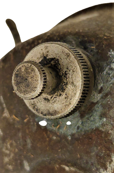 1950 HASAG VULKAN NO 8 PETROL GERMANY METAL ÜC AYAKLI İSPİRTO OCAK DEPO KAPAKLAR PİRİNC EKSİKSİZ 