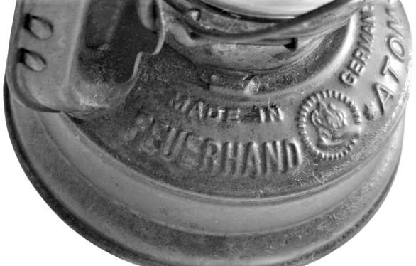 FEUERHAND ATOM 75 JENNER GLAS OİL LAMP GERMANY 1930  İKİNCİ DUNYA SAVAŞI ALMAN ORDUSUNUN KULLANDIGI CAMINA KADAR ORJİNAL FENER