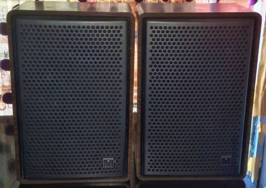 GRUNDIG STUDİO 3010 STEREO DUAL 1225 PİKAP ORJİNAL HÖPÖRLER SİSTEMLİ MÜZİK SETİ RADYO PİKAP TEYP 