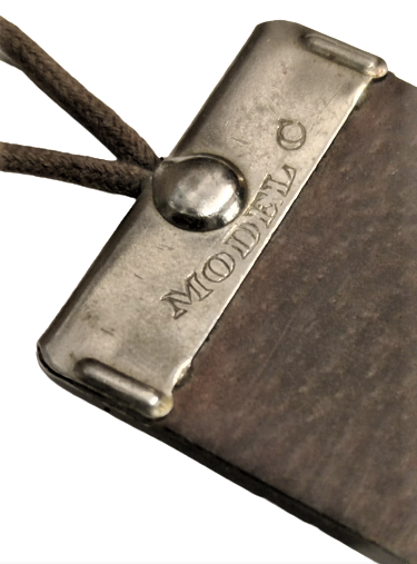 1920 MODEL C REGISTEREC DUVARA  BİR YERE CENGELE CİVİYE TAKILARAK BERBERLERİN USTURA BİLEME KAYISI KÖSELE DERİ RAZOR STROP MASAT ORJİNAL