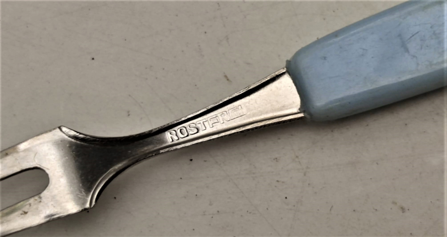 1960 MİKA SAPLI FARKLI RENKLERDE İKRAM CATALLARI CELİK PASLANMAZ ROSTERİ