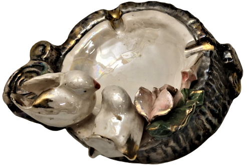 1980 SANATCI GÜL İMZALI TAMAMI EL İŞCİLİKLİ AGAC KUTUGU ÜZERİNDE ÖPÜŞEN CİFT KUŞ