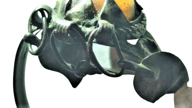 OSMANLI DAMLA  AMBER KEHRİBAR TAŞLI ÜC YAPRAKLI NAZARLIKLI USTA EL İŞİ ÖZEL YAPIM BAYAN YÜZÜK