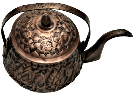 OSMANLI DÖGME BAKIR ÜZERİ KÖMPLE CİCEK İŞLEMELİRİYLE BEZELİ EL İŞCİLİKLİ USTA DAMGALI BAKIR KULPLU KAPAKLI  CAYDANLIK