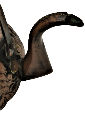 OSMANLI DÖGME BAKIR ÜZERİ KÖMPLE CİCEK İŞLEMELİRİYLE BEZELİ EL İŞCİLİKLİ USTA DAMGALI BAKIR KULPLU KAPAKLI  CAYDANLIK