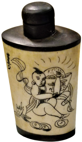 KEMİK VE TİK AGACINDAN EL İŞCİLİKLİ ÜZERİNDE GEYŞA KADIN RESMEDİLMİŞ İMZALI KAPAK CUBUKLU MİNYATÜR PARFUM ŞİŞESİ