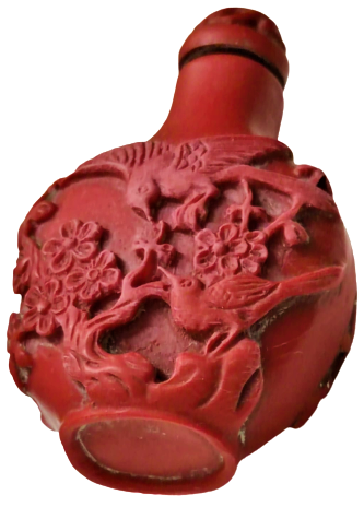 OKYANUS MERCAN TAŞINDAN YAPILMIŞ ÜZERİ TAMAMEN EL OYMA İSCİLİKLİ KUŞLAR OYULMUŞ MİNYATUR PARFUM ŞİŞESİ