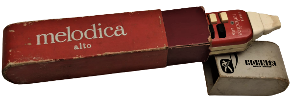 1960 HONNER MELODICA ALTO MADEIN GERMANY ORJINAL KUTUSUNDA TENEKE VE BAKALIT KIRMIZI KREM RENKLERDE