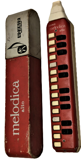 1960 HONNER MELODICA ALTO MADEIN GERMANY ORJINAL KUTUSUNDA TENEKE VE BAKALIT KIRMIZI KREM RENKLERDE