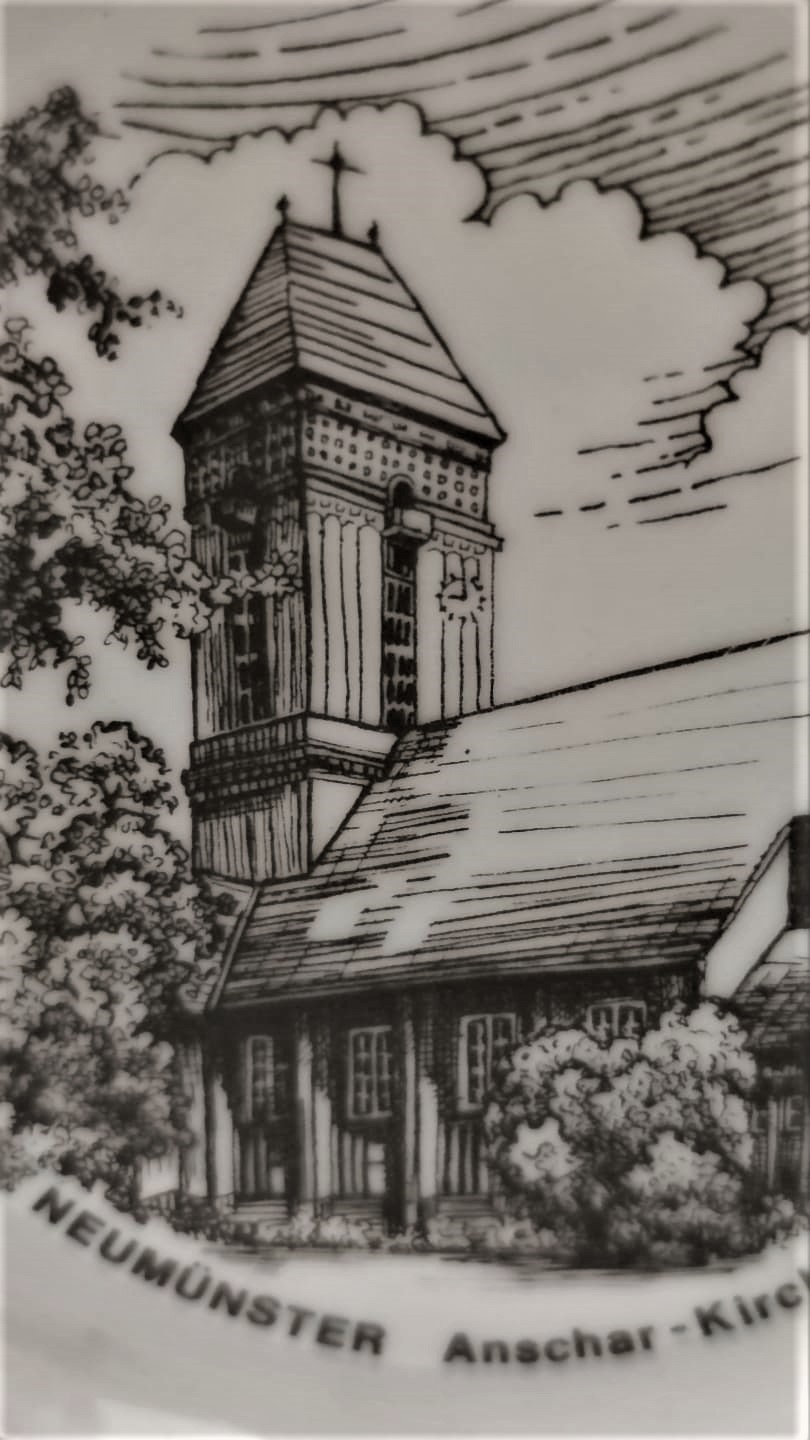 1950 GERMANY BEYAZ PORSELEN DUVAR TABAGI NEUMÜNSTER-ANSCHAR-KİRCHE GÖRSELLİ SİYAH BEYAZ OLARAK YAPILMIŞ