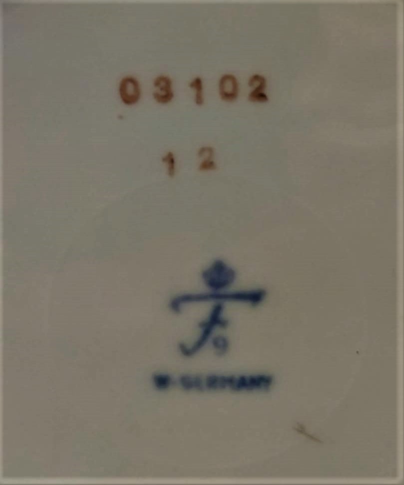  1950 GERMANY BEYAZ PORSELEN DUVAR TABAGI NEUMÜNSTER-VİCELİNKİRCHE  GÖRSELLİ SİYAH BEYAZ OLARAK YAPILMIŞ