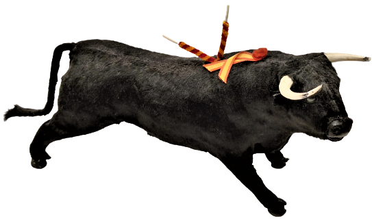 İSPANYADA BOGA GÜREŞLERİNDE ARENEDA MATODORLA GÜREŞEN GÜREŞCİ BOGA 