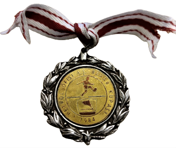 PETROL OFİSİ AŞ BAHAR KUPASI 1984 MADALYA KENARLAR CELENKLİ GÜMÜŞ KAPLAMA  