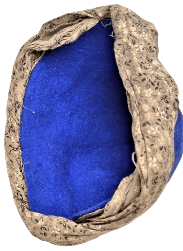 TEKKE İŞİ KECEDEN DÖVÜLEREK ELDE YAPILMIŞ ETRAFI BEZ SARILI EL YAPIM ARNAVUT DERVİŞ FESİ