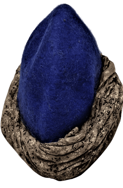 TEKKE İŞİ KECEDEN DÖVÜLEREK ELDE YAPILMIŞ ETRAFI BEZ SARILI EL YAPIM ARNAVUT DERVİŞ FESİ