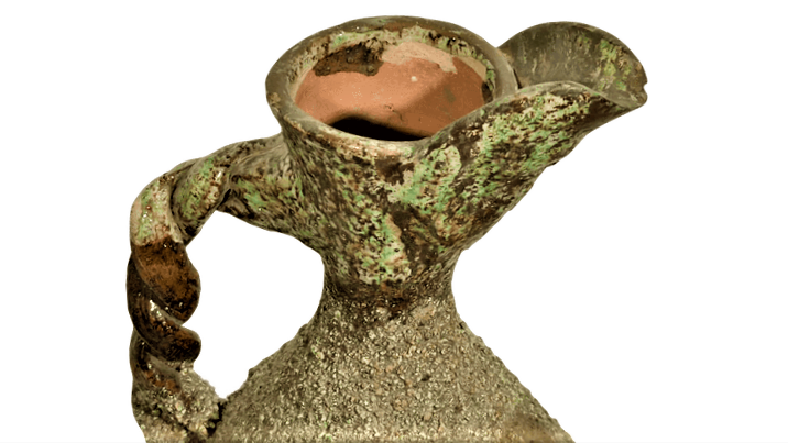 OSMANLI ÇANAKKALE YEŞİL VE KAHVERENK TONLARDA  EL İŞİ KUMLAMA TEKNİĞİYLE YAPILMIŞ BURGULU SAPLI  SU TESTİ. 