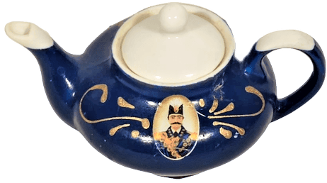 PAŞA GÖRSELLİ PORSELEN KAPAKLI CAY KÜLTÜRÜ UFAK TİRYAKİ DEMLİK ÜZERİ SİMLİ ALTIN EL CEKME İŞCİLİKLİ