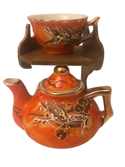 JAPON NAKASIMA MİNELİ PORSELEN TAMAMI KOMPLE EL YAPIMI CAY KÜLTÜRÜ UFAK BOY DEMLİK VE FİNCAN ORJİNAL KENDİ STANDINDA