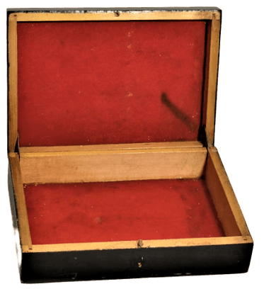 AHŞAP KAPAKLI MÜCEVHER SAKLAMA KUTUSU İÇERSİ KADİFE ÜZERİ LAKE RESİMLİ