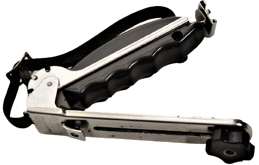 1950 FOTOGRAF MAKİNESİ FLAŞ TAKMA AYAGI JAPAN MEKANİK MAFSALLI KROM VE BAKALİT KARMA SAGLAM APARAT