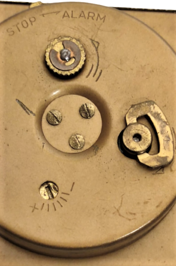 1950 SEYEHAT BAŞUCU SAATİ KURMALI MEKANİK FOSFORLU KADRAN ALMAN MALI KUTU DIŞI KAHVERENGİ DERİ KAPLAMA