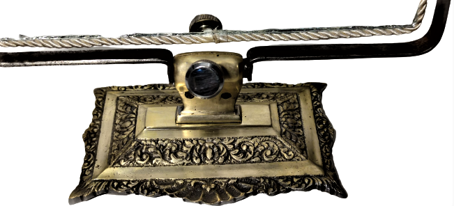 OSMANLI PİRİNC METAL AYAKLI OYNAR  HAREKETLİ GÖVDE VEYA DUVARA ASILABİLEN TUVALET VE MASA AYNASI