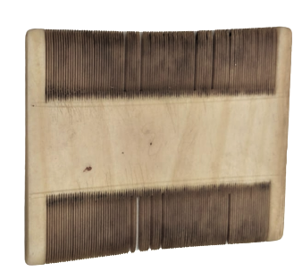 OSMANLI TAMAMI ELDE YAPILAN FİL DİŞİ TARAK BİRKAC DİŞİ KIRILMIŞTIR BİT TARAGI OLARAK TANINIR