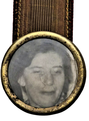 OSMANLI SİM KEMER ÜZERİNDE DÖRT ADET YUVARLAK RESİM CERCEVESİ DURAVA ASILAN SİYAH BEYAZ FOTOGRAFLİ 