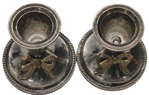 1970 ALMAN GÜMÜŞÜ CİFT MUMLUK İKİ ADET ÜZERİ FİYONKLU ŞAMDAN ALT TARAFLAR KADİFE 