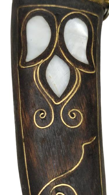 1980 ANTEP İŞİ  ÜZERİ SEDEF İŞLEME PİRİNC TEL CAKMALI VE KABZA VE UC KISIMLARI PİRİNC  KINLI KAMA