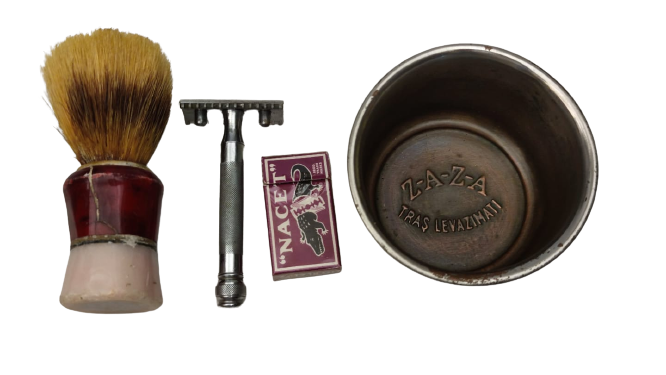 1950 TRAŞ TAKIMI TAS JILET FIRCA MAKINE ZAZA TAS NACET ACILMAMIŞ PAKET JİLET AT KILI FIRCA ENGLAN MAKİNE 4 PARCA