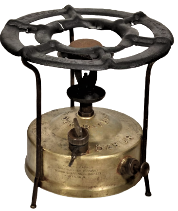 1940 PİRİNC ÜC AYAKLI YERLİ  YAPIM TÜRK MALI PİRİNC GÖVDELİ  POMPALI ÖZKÜR GAZ OCAGI 