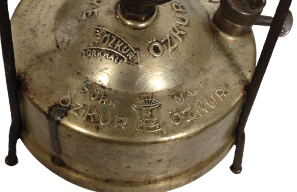 1940 PİRİNC ÜC AYAKLI YERLİ  YAPIM TÜRK MALI PİRİNC GÖVDELİ  POMPALI ÖZKÜR GAZ OCAGI 