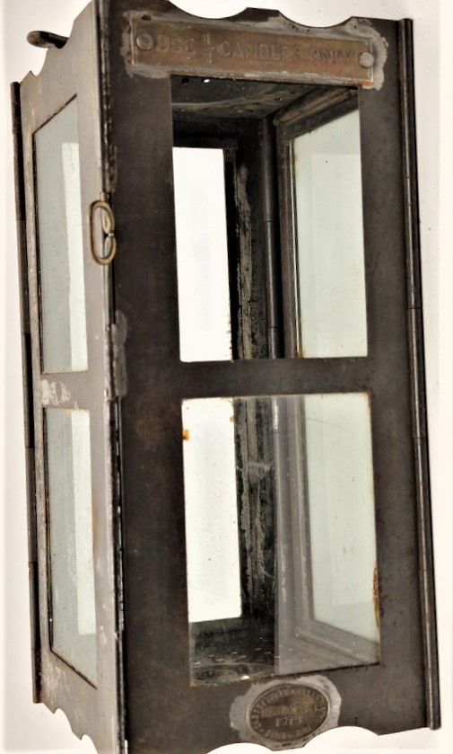 1915 BİRİNCİ DUNYA SAVAŞI HENDEK FENERİ CHRISTOPHER COLLIN'S MANUFACTURERS BIRMINGHAM  USE 1/2 CANDLES ONLY CAMLI ASKERİ FENER