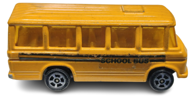 CORGI JUNIORS SCHOOL MERCEDES BENZ BUS PAT NO 1278081 MADE IN GT BRITAIN SARI RENKDE OKUL OTOBUSU