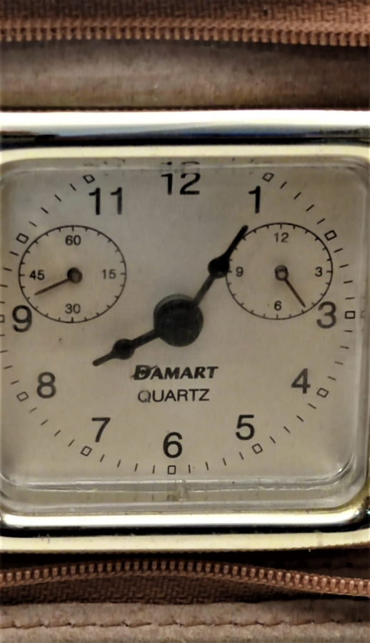 1970 DERİ FERMUARLI DAMART QUARZT CLOCK ALARMLI SEYEHAT SAATİ