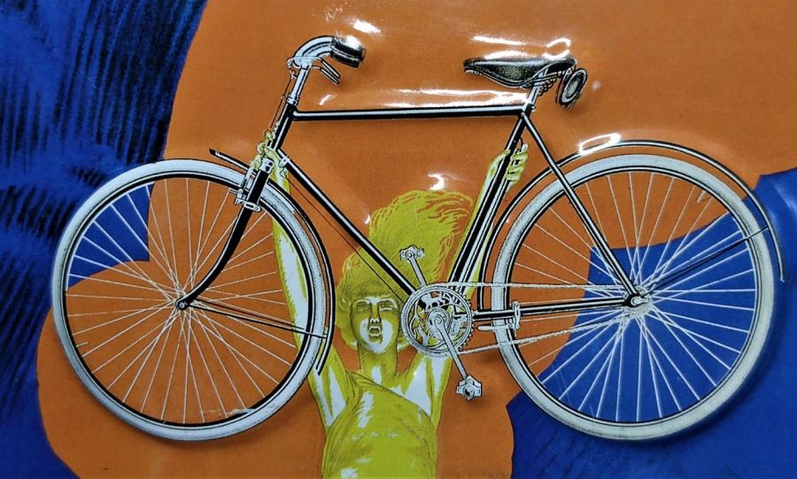 PEUGEOT PARİS BİSİKLET REKLAM BASKISI 1920'LERİN İMZALI CARLL ART NOUVEAU SPORTS KABARTMA TENEKE LEVHA LİSANSLI ÜRÜN