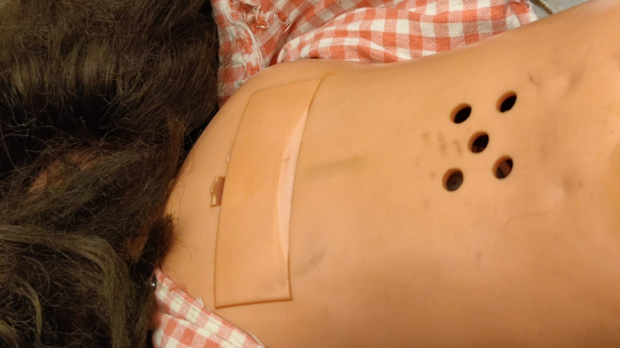 1960 VINTAGE GÖTZ PUPPE  2071/52 YURUYEN GÖZLERİ HAREKETLİ AYAKKABILI DERİ ETEK VE YELEKKLİ ADIM ATAK MEKANİK PİLLİ BEBEK