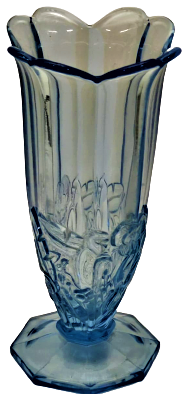 OSMANLI VAZO AGZI MARUL FOMDA RENK MÜHTEŞEM UCUK MAVİ  CAMDAN ÜZERİ ALT TARAFINDA KABARTMA SEKİZ KÖŞELİ AYAK