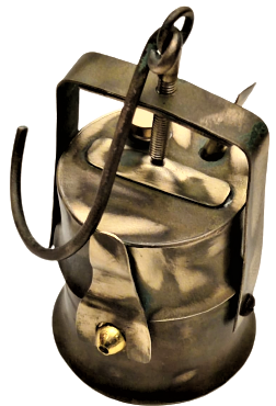 PİRİNC MADENCİ KARPİT LAMBASI SU KAPAGI VE ISIK AYARLAMA KAPAKLARI ASMA KANCALI UFAK BOYDA 14 CM BOY 6,5 CM CAPINDADIR