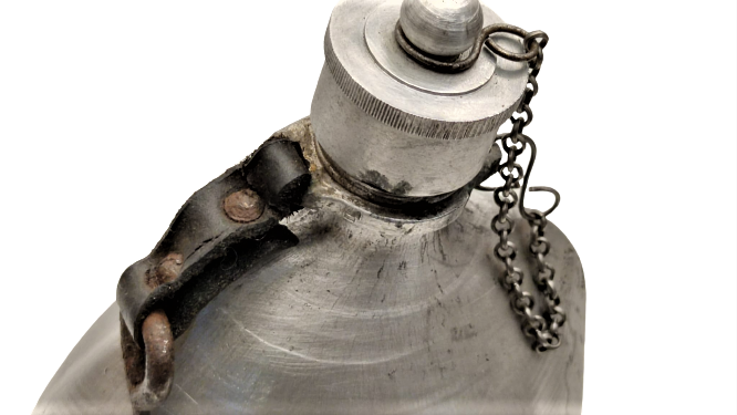 OSMANLI İCİN ÖZEL YAPILMIŞ AMERİKAN YAPIMI TÜRK ASKER İN CANAKKALEDE KULLANDIĞI MATARA ASAKİRİ ŞAHANE YAZILI