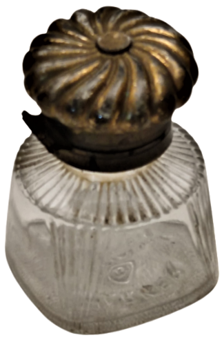 OSMANLI PAZARINA  YAPILMIŞ AMERİKAN USA  ALTIN VARAKLI CAM BEYKOZ KAPAKLI PARKER YAZI MUREKKEP USA MASA ÜZERİ HOKKA 