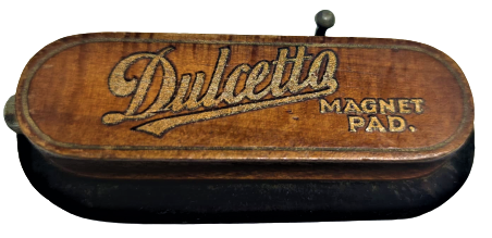 1940 DULCETTO MAGNET PAD NADİR 78 DEVİR GRAMOFON TAŞ PLAK TEMİZLEYİCİ  MANİVELALI MIKNATISLI 