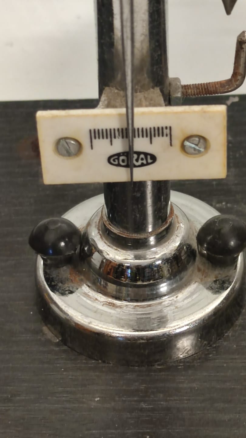 1960 YERLİ TÜRK MALI ALİMÜNYUM GOVDE KIROM KEFE 100 GR GÖRAL KEFELİ CAM FANUSLU HASSAS ECZACI TERAZİSİ