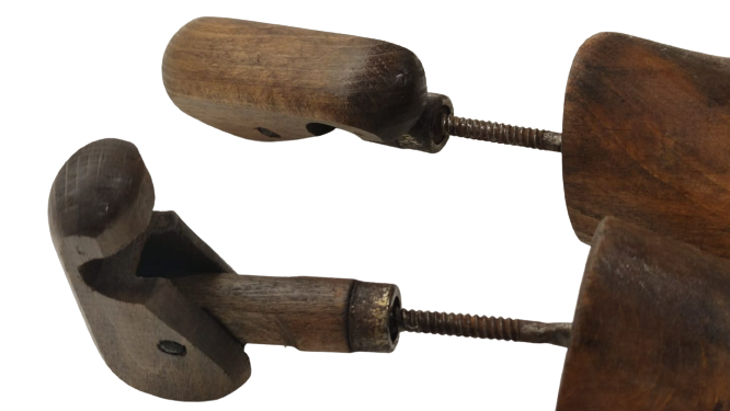 1950 GECHA AHŞAP CİFT METAL BURGU VİDALAMA AYARLI MARKALI BOT VE AYAKKABI KALIBI 